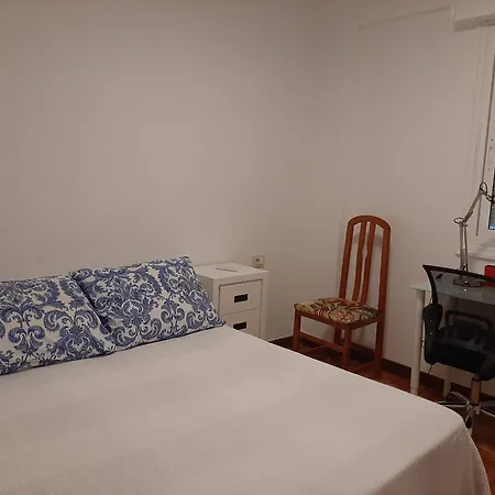 Vigo, Alquilo Piso Grande, Ideal Vacaciones * Comarca de Vigo